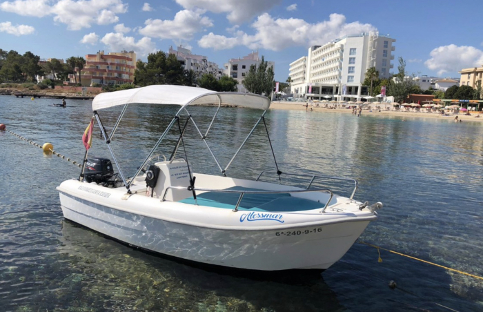 Boat Rental Without License 15 HP